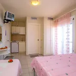 Akrogiali *
