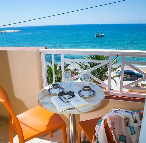 Apartment Studios Akrogiali