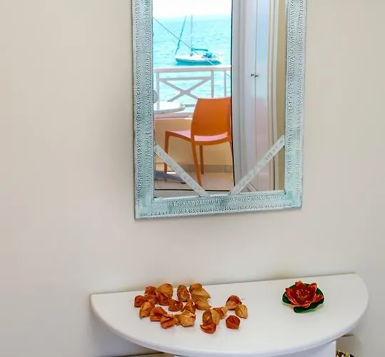 Studios Akrogiali Apartment