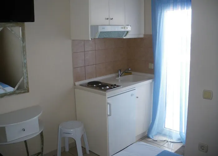 Apartment Studios Akrogiali